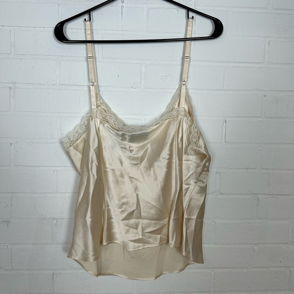 NWT 100% Silk New York & Company Camisole Top - Picture 3 of 4